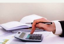 بازدید سرزده فرماندار اردکان از اداره امور مالیاتی