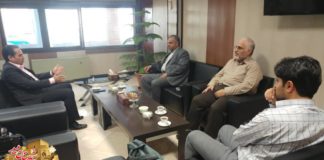 نقلوانتقال تولیدات کارخانههای کاشی میبد آسان میشود