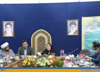 برنامههای مناسبتی متناسب با ذائقه جوانان باشد